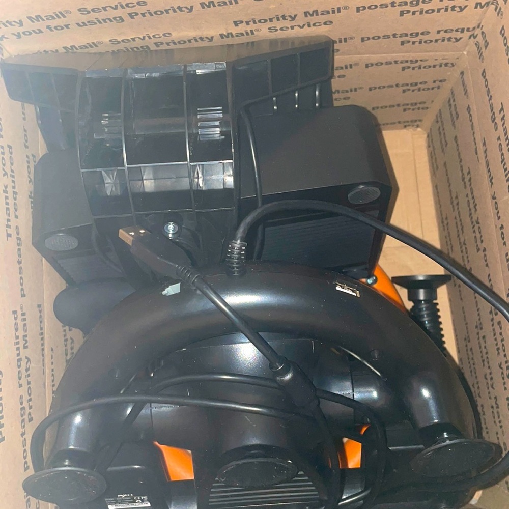 Gaming steering wheel and pedal